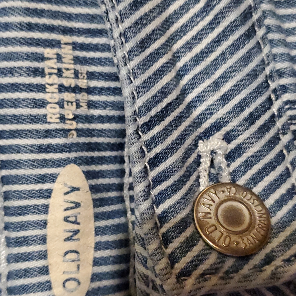 Old Navy jeans Rockstar Button up size 14 - Picture 3 of 4